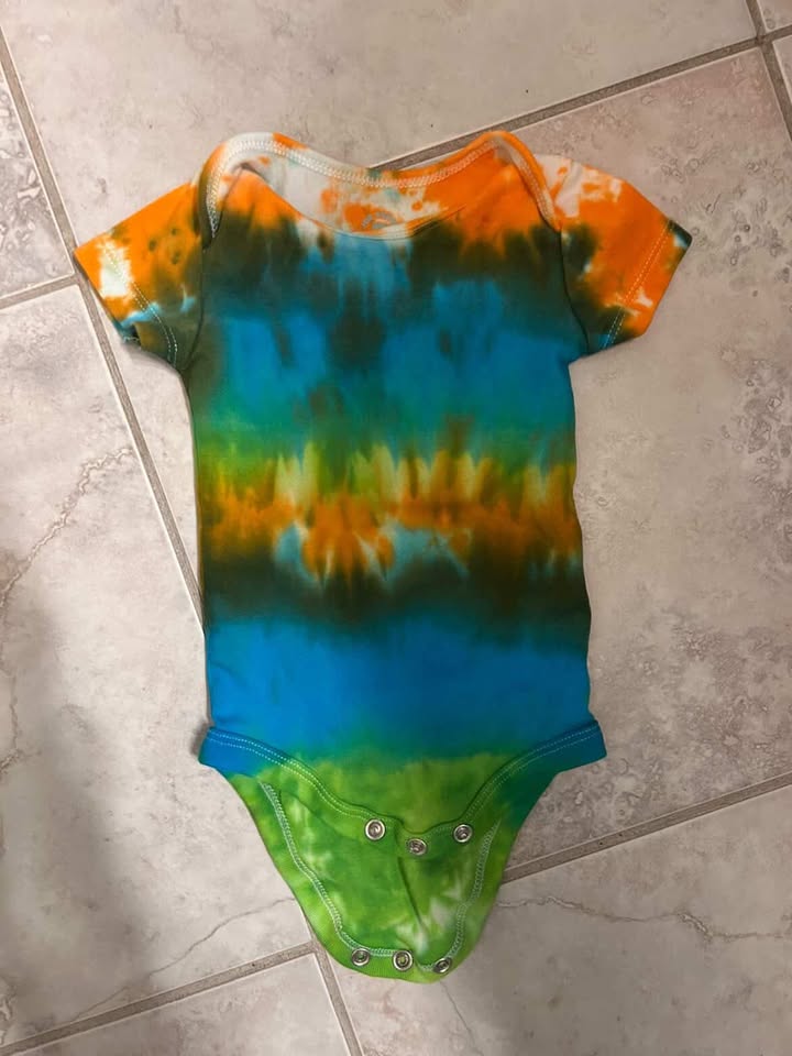 Kitchener  – Baby Basics – Tie Dye Infant/Kids T Shirt/Onesie Making – Tues April 21st 9:30am